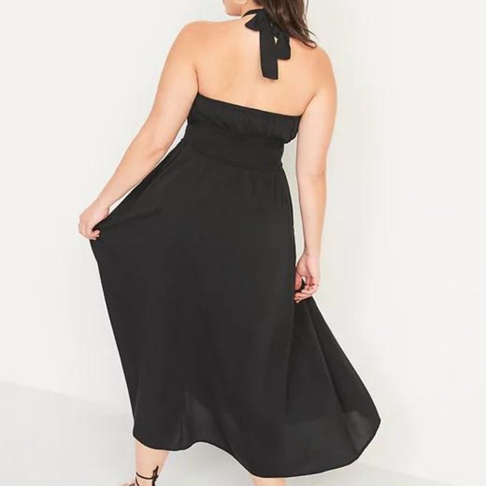 Old Navy Fit & Flare Smocked Twist-Front Halter Maxi Dress for Women New - Picture 5 of 5